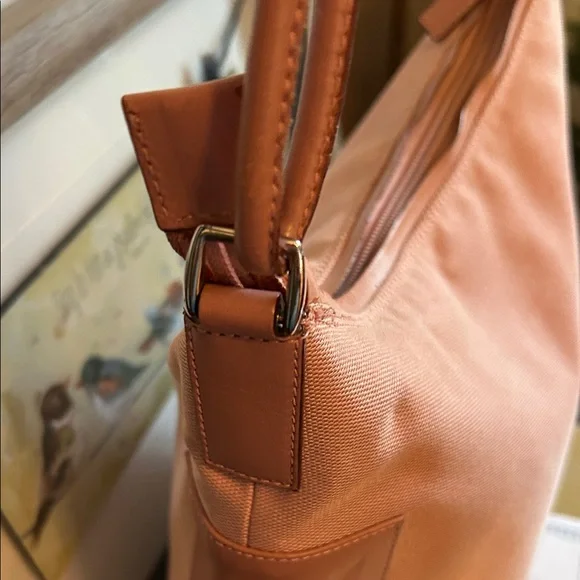 Gucci Pink Shoulder Bag - Picture 5 of 16
